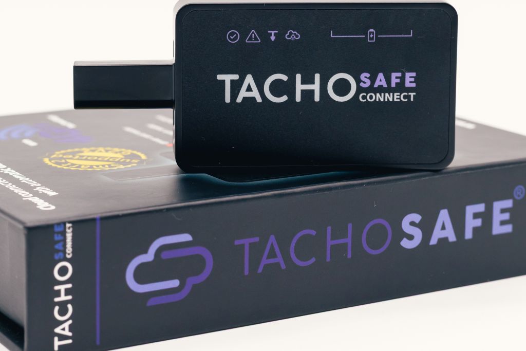 Cititor date TachoSafe Connect – Cititor portabil de date tahograf cu conexiune 4G/LTE și stocare automată în cloud - imagine 3